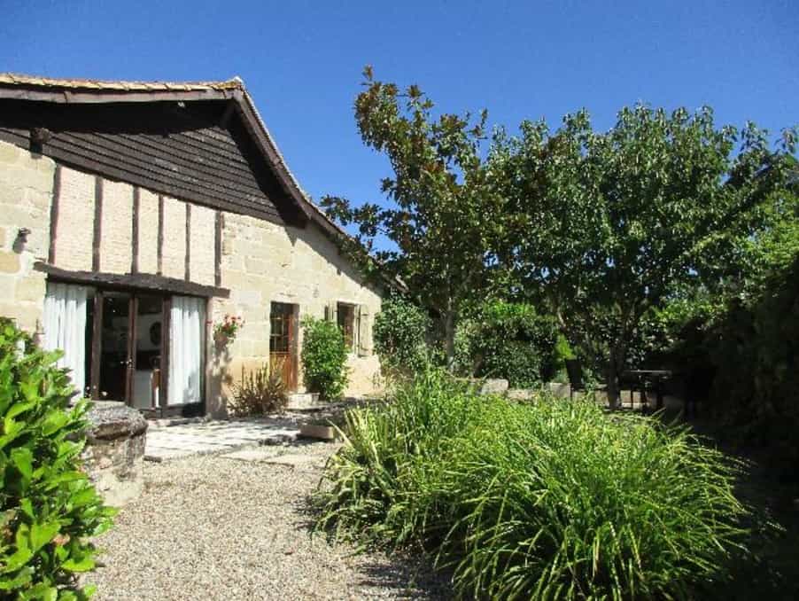 بيت في Bougougnague, Nouvelle-Aquitaine 10032750