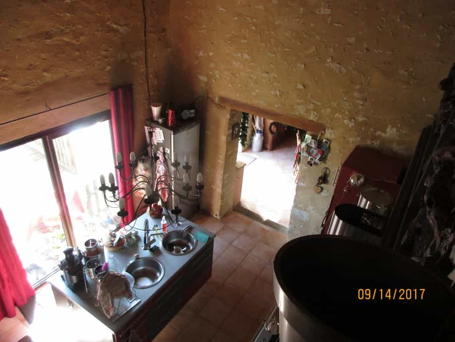 жилой дом в Saussignac, Nouvelle-Aquitaine 10032758