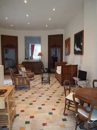 Квартира в Pezenas, Occitanie 10032813