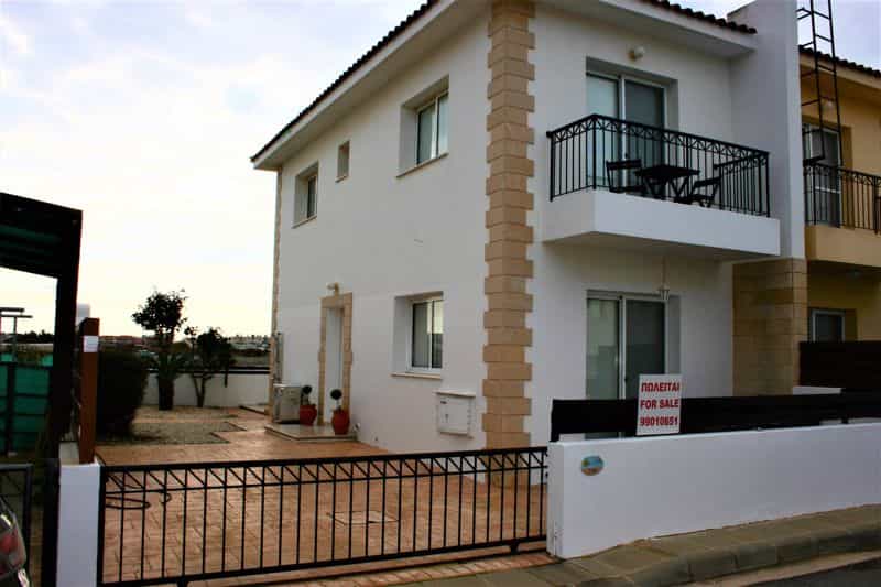 Hus i Ayia Triada, Famagusta 10033077