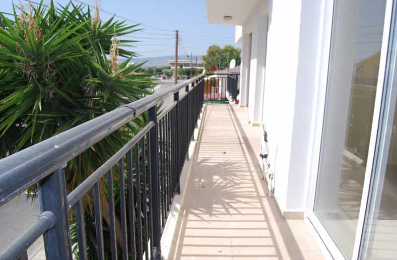 Condominium dans Lémpa, Paphos 10033133