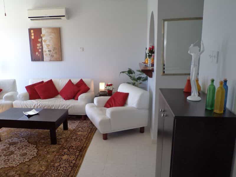 Condominium dans Tala, Paphos 10033216