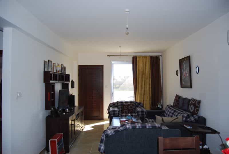 Condominium dans Géroskipou, Paphos 10033244