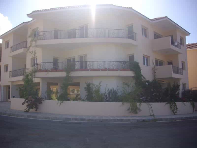 Condominium dans Empa, Paphos 10033255