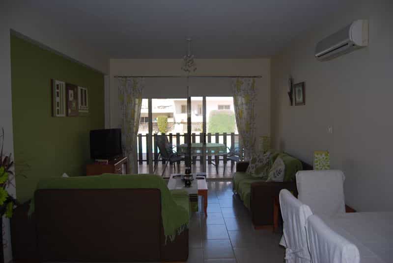 Condominio nel Peyia, Paphos 10033270
