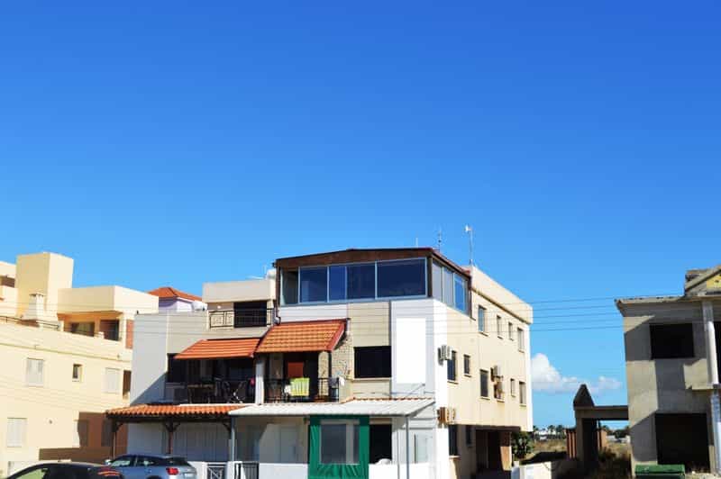 मकान में Pervolia, Larnaca 10033297