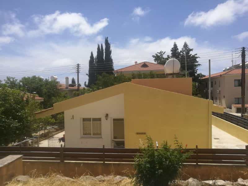 بيت في Emba, Paphos 10033306