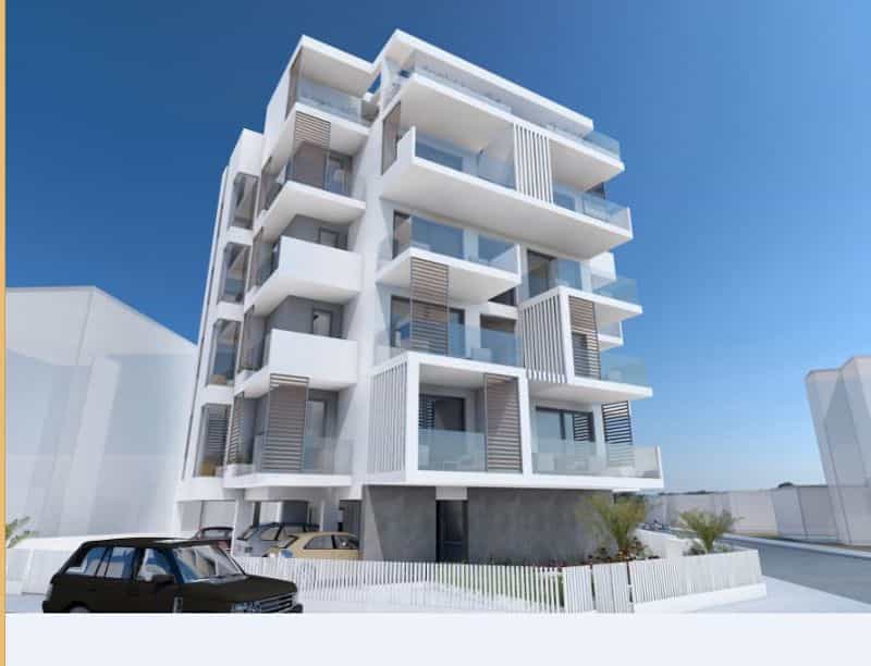 Eigentumswohnung im Larnaca Town Centre, Larnaca 10033307