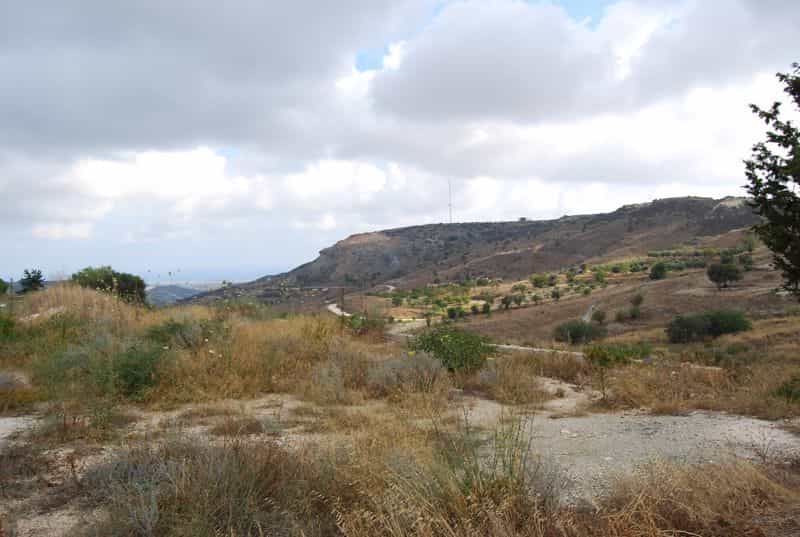 Tanah di Konia, Pafos 10033344