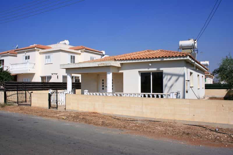 Haus im Xylofagou, Larnaka 10033349