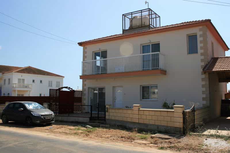 Haus im Xylofagou, Larnaka 10033352