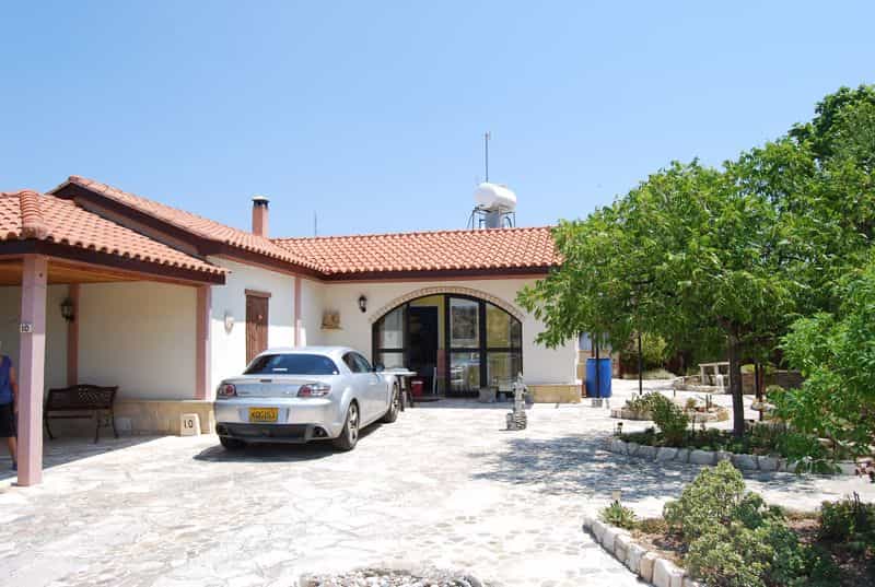 Casa nel Agia Marinouda, Pafos 10033387