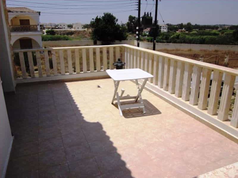 Hus i Xylofagou, Larnaka 10033436