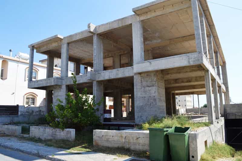 मकान में Larnaca Town Centre, Larnaca 10033443