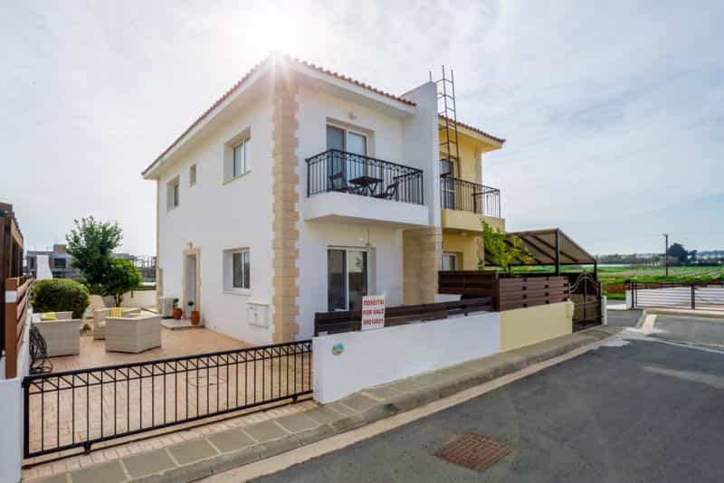 casa no Ayia Triada, Famagusta 10033495