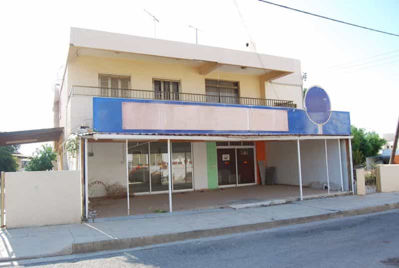 Condominium in Agia Marinouda, Pafos 10033508
