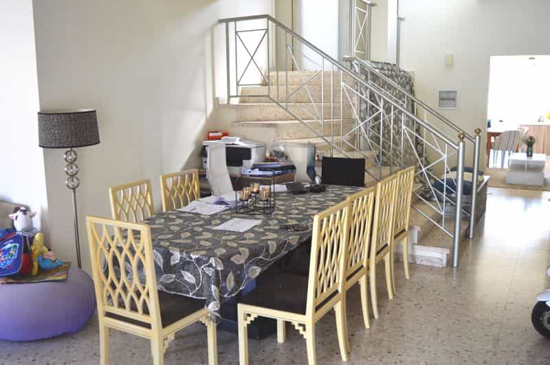 Rumah di Aradippou, Larnaca 10033523