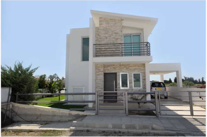 House in Voroklini, Larnaka 10033526