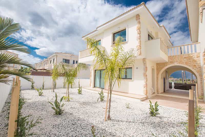 House in Xylofagou, Larnaka 10033563