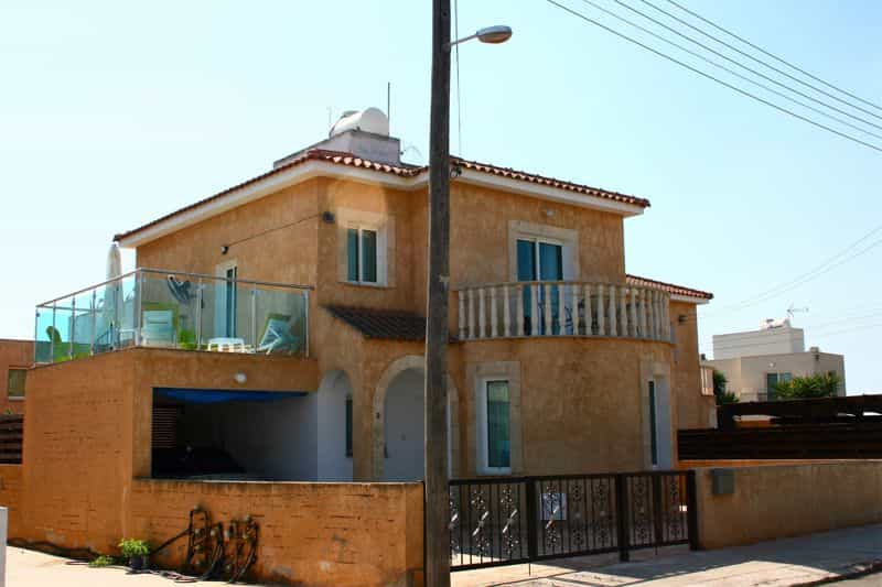 Haus im Xylofagou, Larnaka 10033576