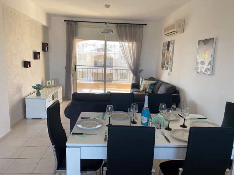 Condominium in Paphos, Pafos 10033579