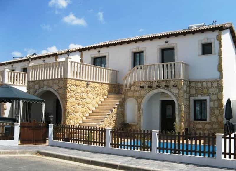 House in Liopetri, Ammochostos 10033590
