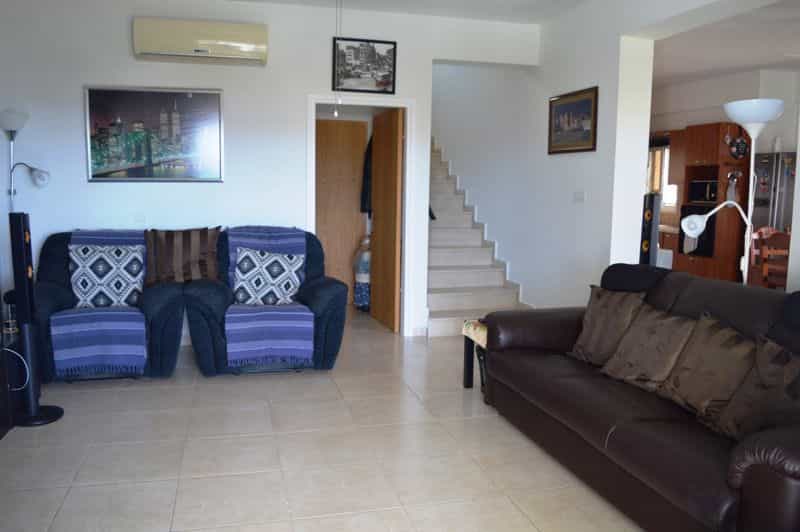 House in Pano Lefkara, Larnaka 10033648