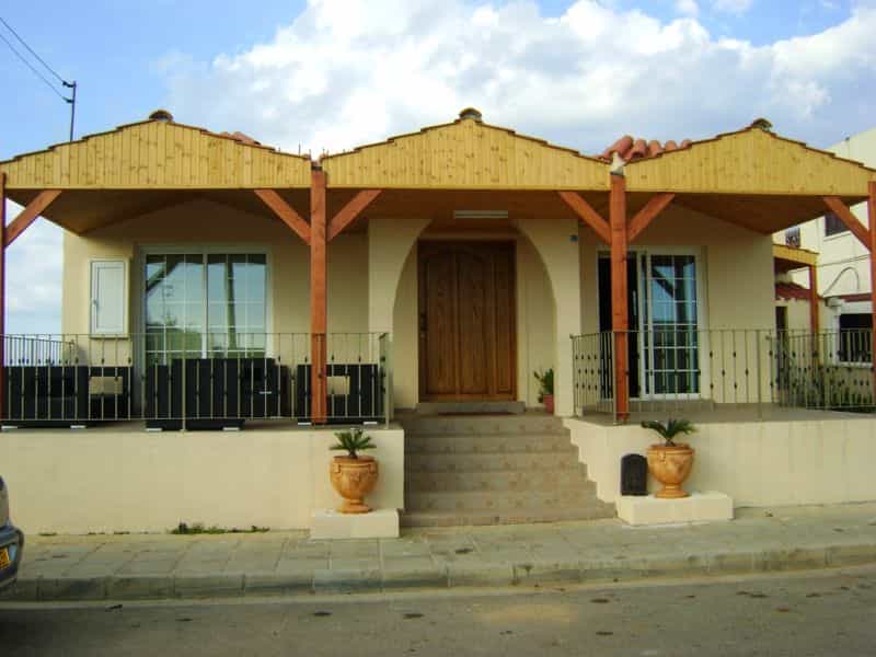 House in Deryneia, Ammochostos 10033652