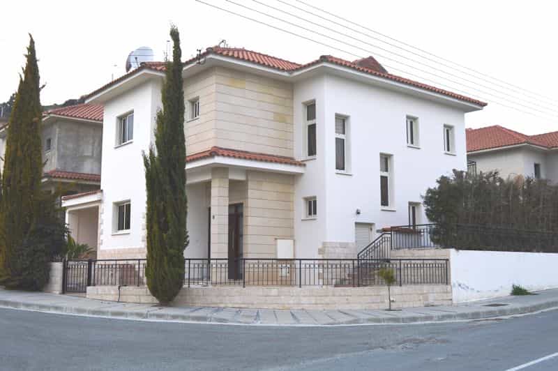 Haus im Voroklini, Larnaka 10033666