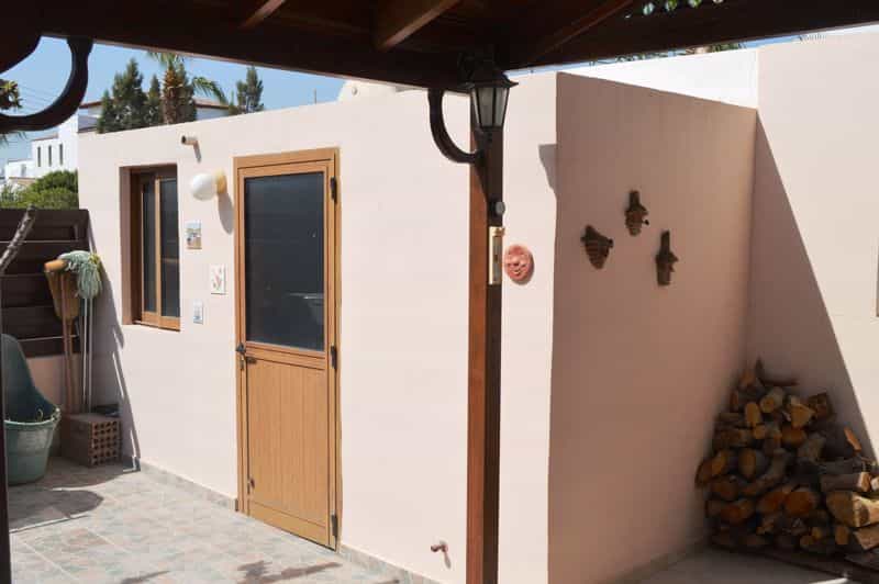 Talo sisään Aradippou, Larnaca 10033678