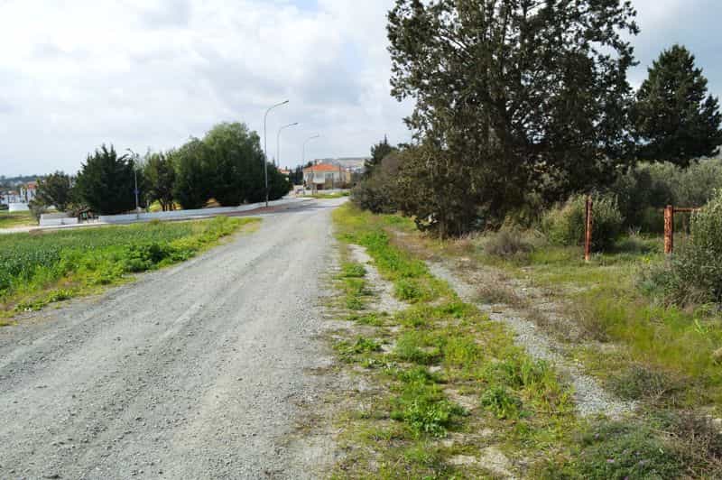 Tanah dalam Voroklini, Larnaka 10033680