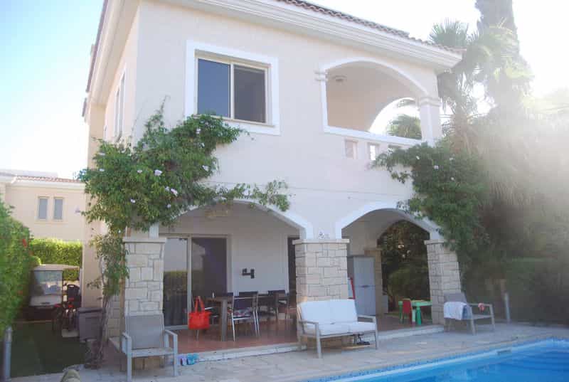 Haus im Agia Marinouda, Pafos 10033772