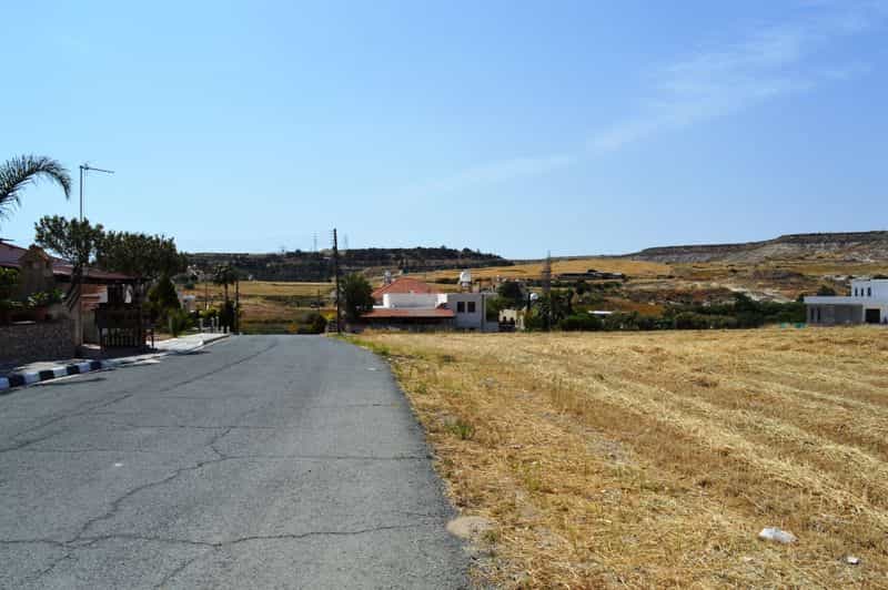 Tanah dalam Voroklini, Larnaka 10033792