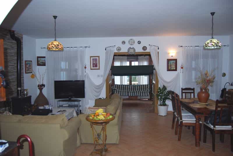 Condominium dans Mésogi, Paphos 10033848