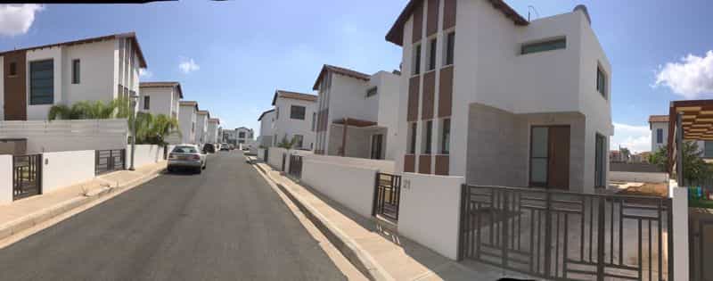 House in Ayia Triada, Famagusta 10033970