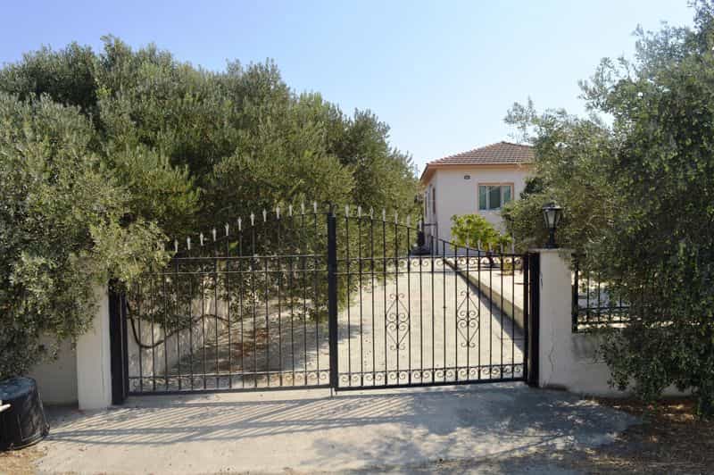 Haus im Voroklini, Larnaka 10033987