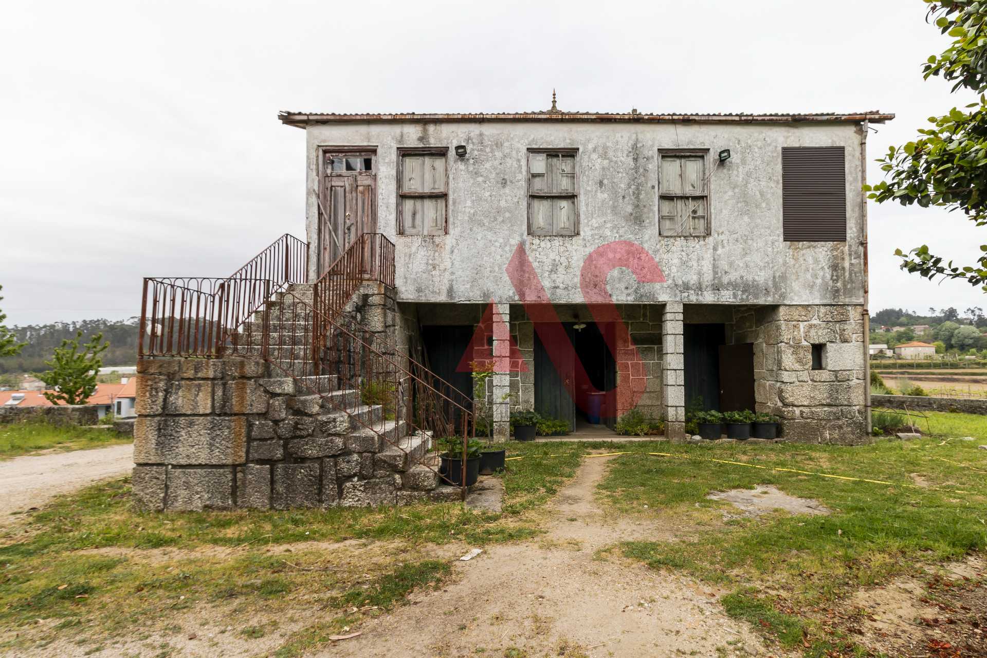House in FelgueIras, Porto 10034171