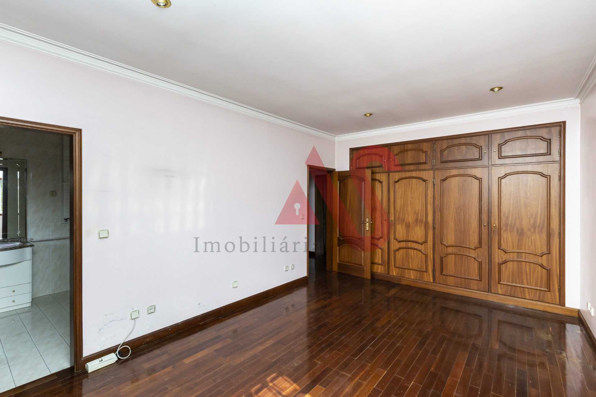 House in GuImaraes, Braga 10034214