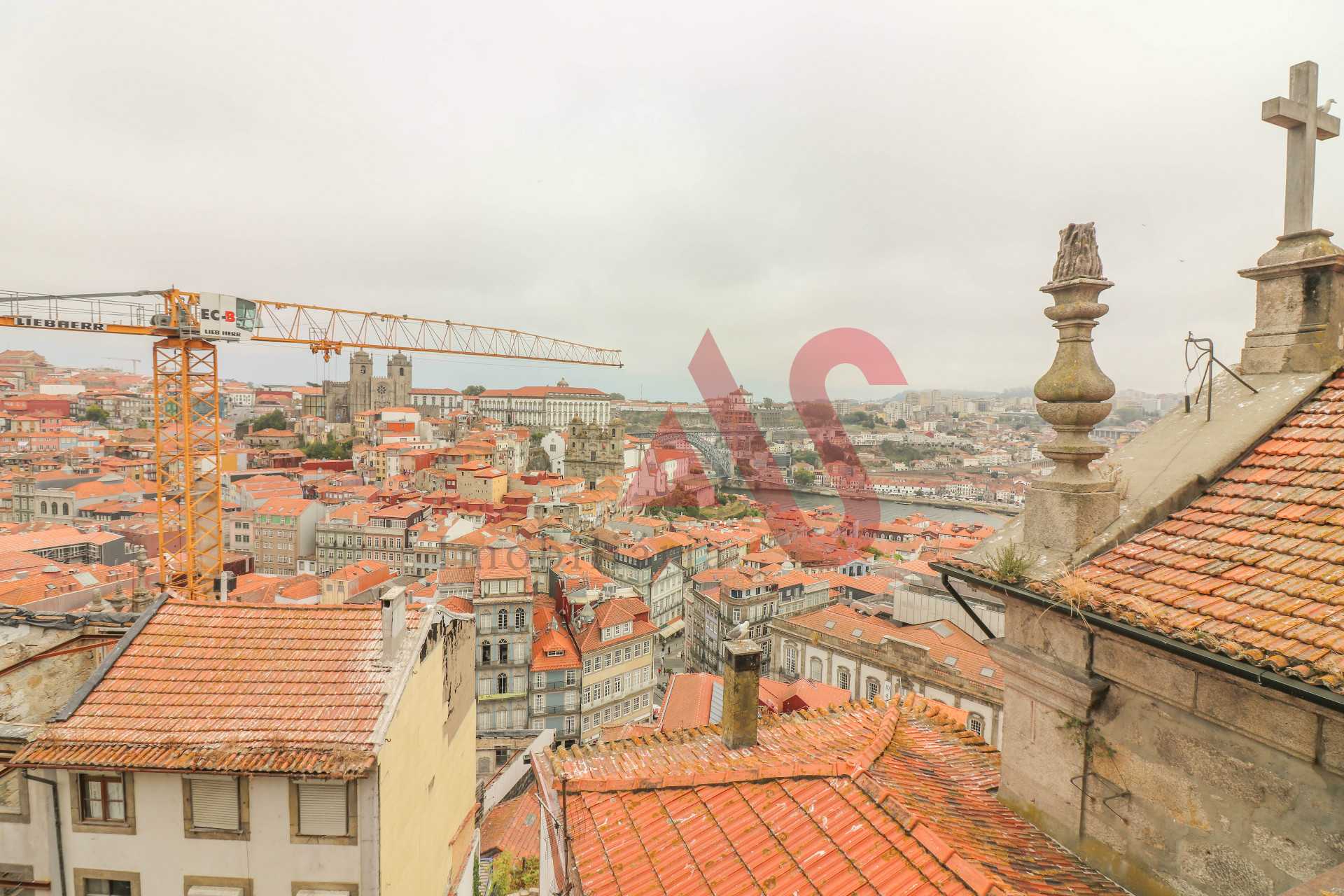 Condominium in Porto, Porto 10034262