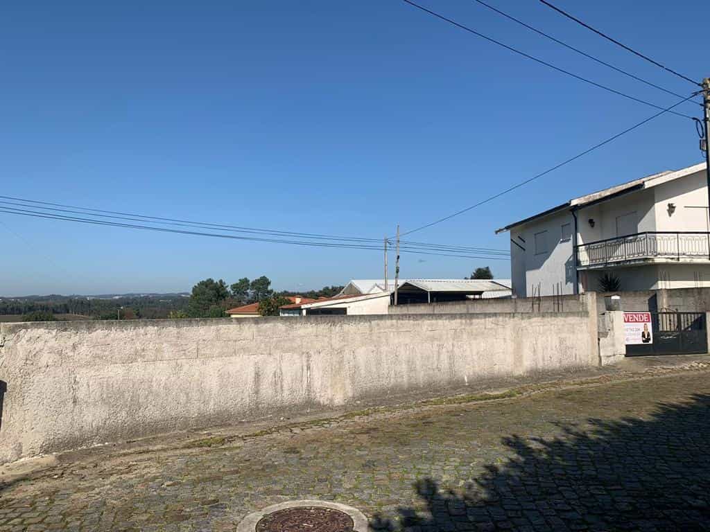 Condominium in Santo TIrso, Porto 10034322