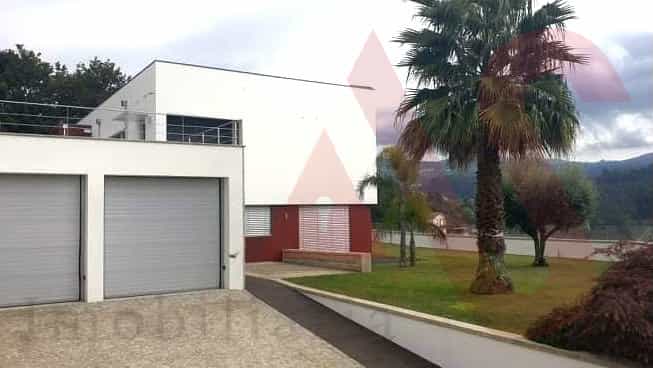 Talo sisään Vale de Cambra, Aveiro 10034360