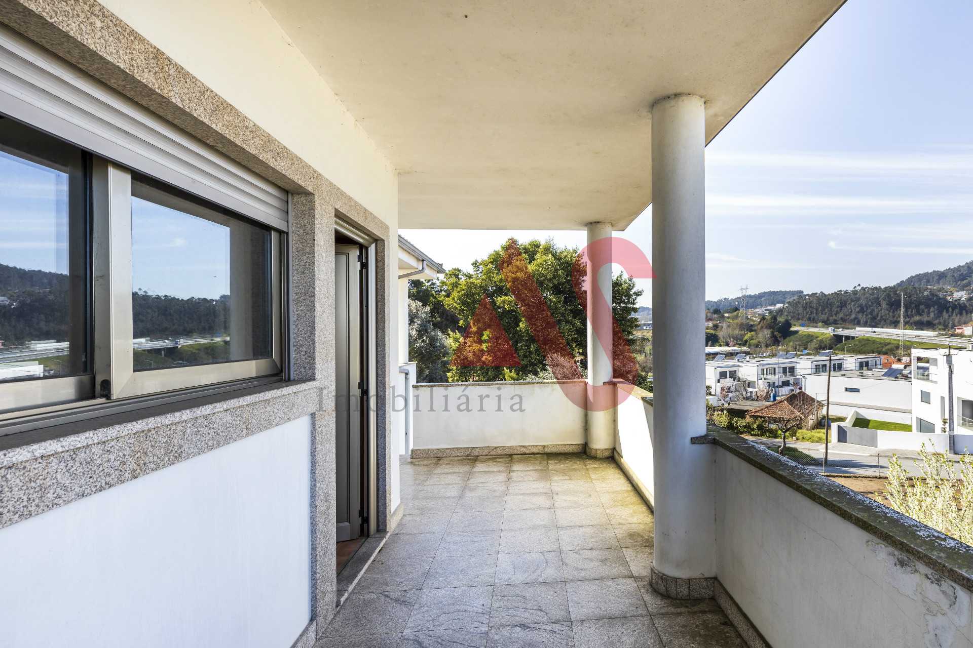 Будинок в VIla Nova De FamalIcao, Braga 10034384