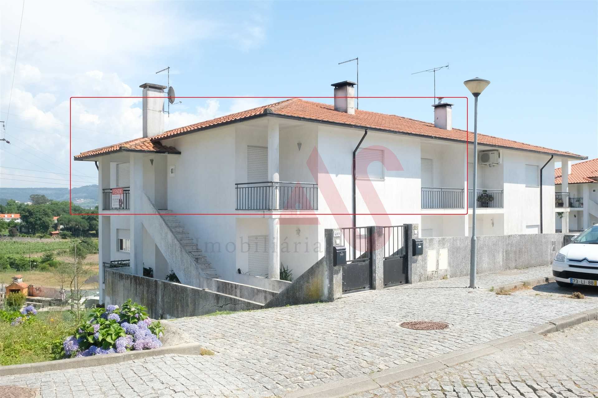 Condominium in Alem, Braga 10034451
