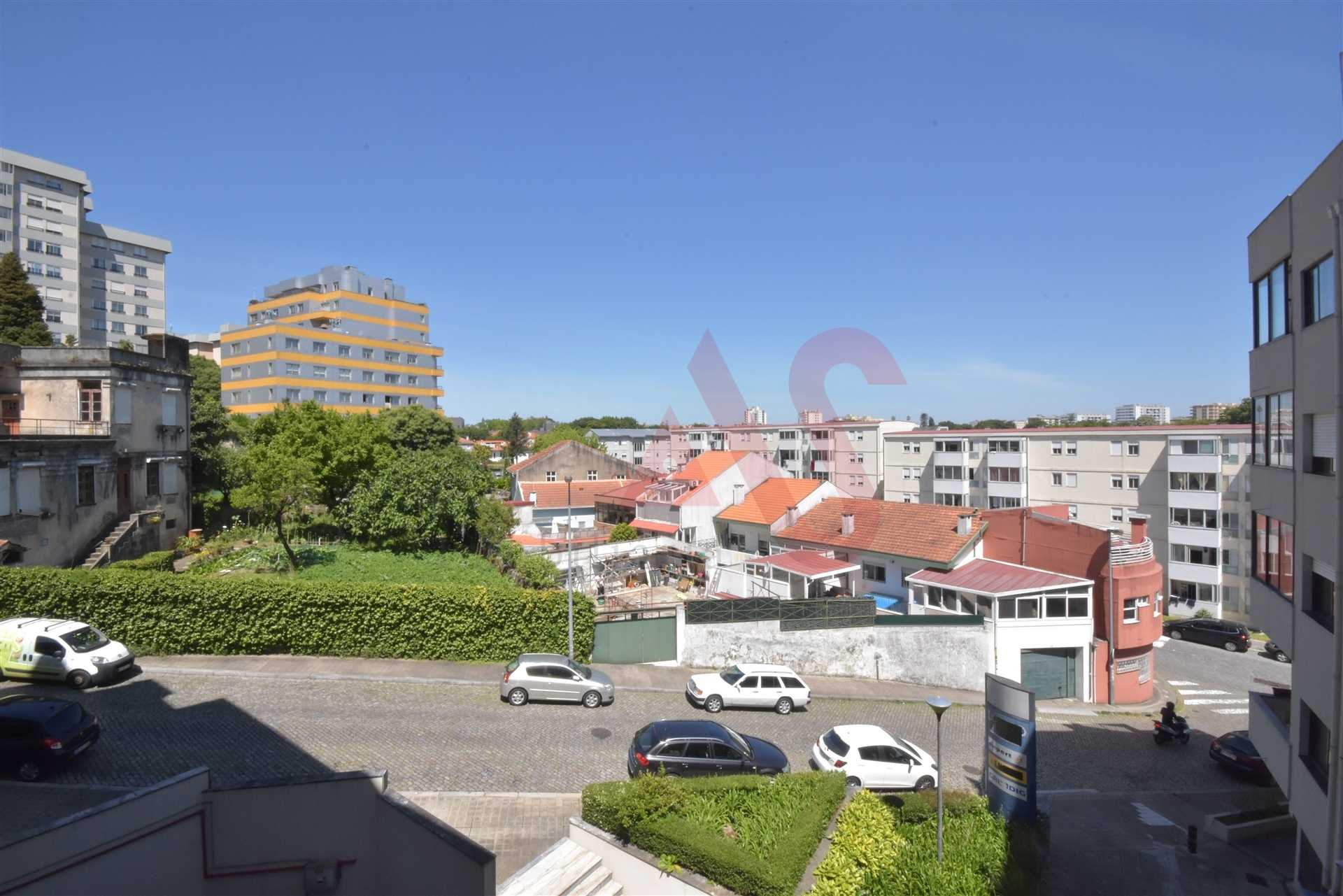 Condominium in Porto, Porto 10034516