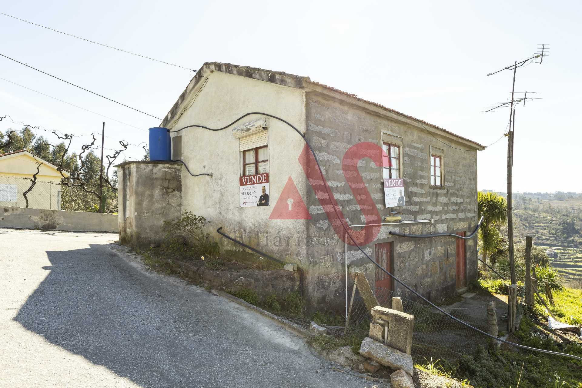 Casa nel Lousada, Porto 10034599