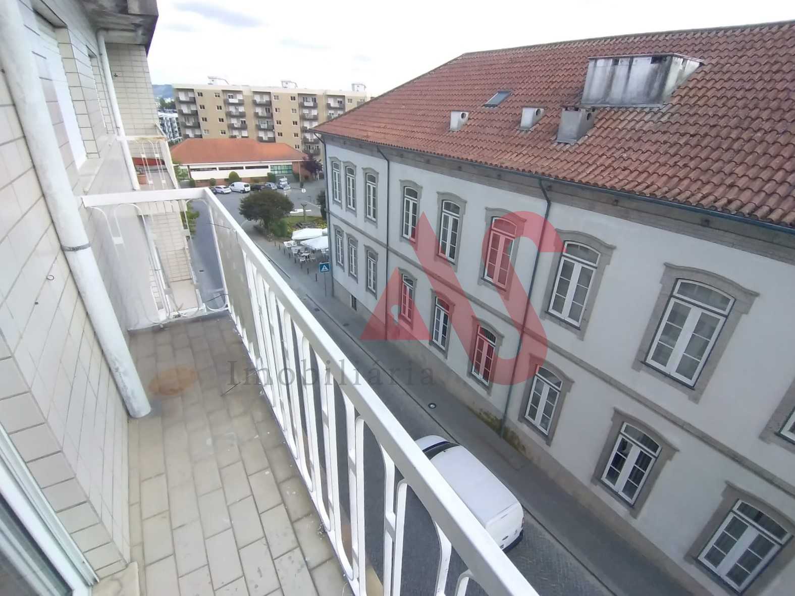 Eigentumswohnung im Lousada, Porto 10034610