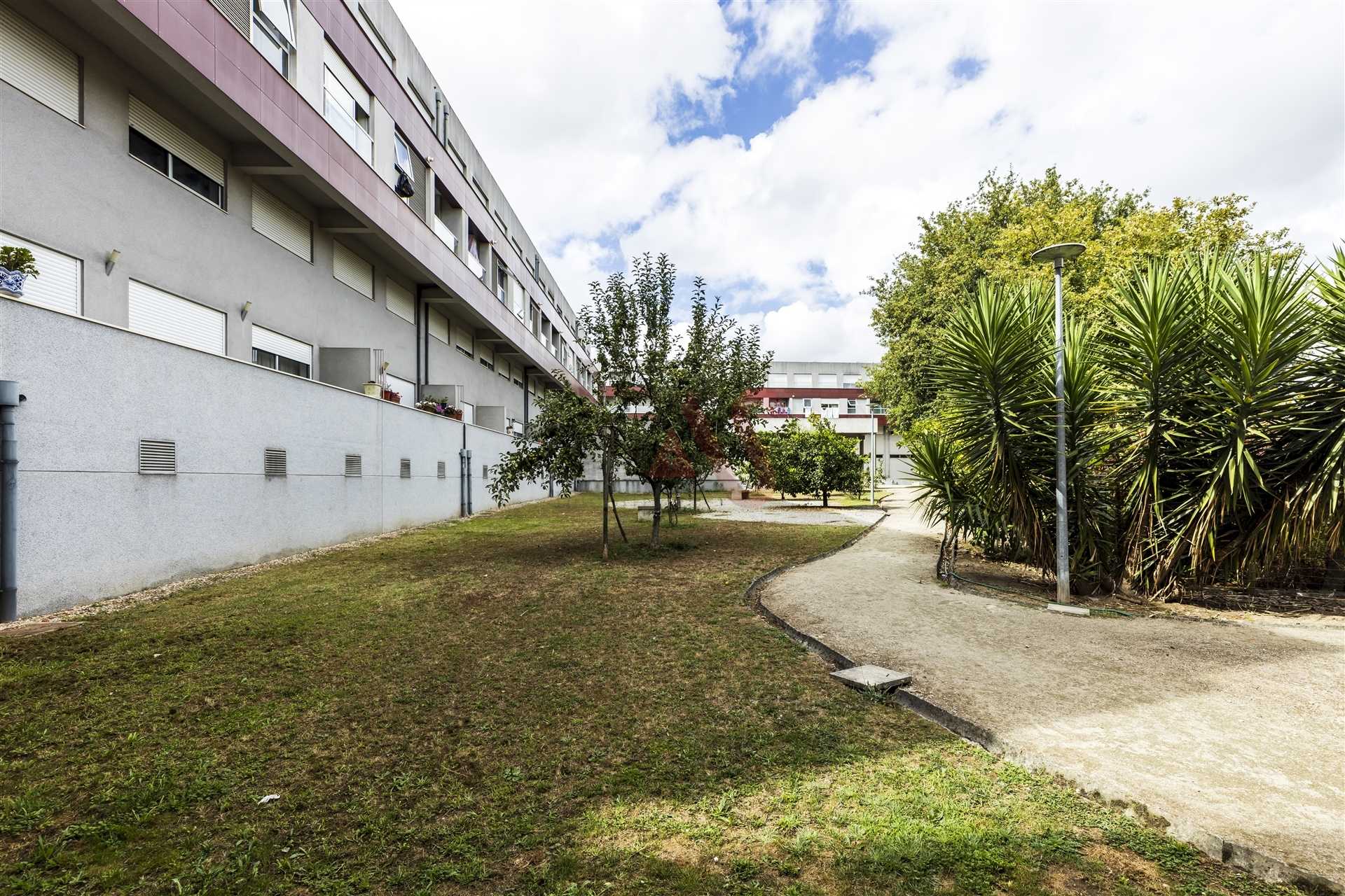 Condominium dans Santo TIrso, Porto 10034662