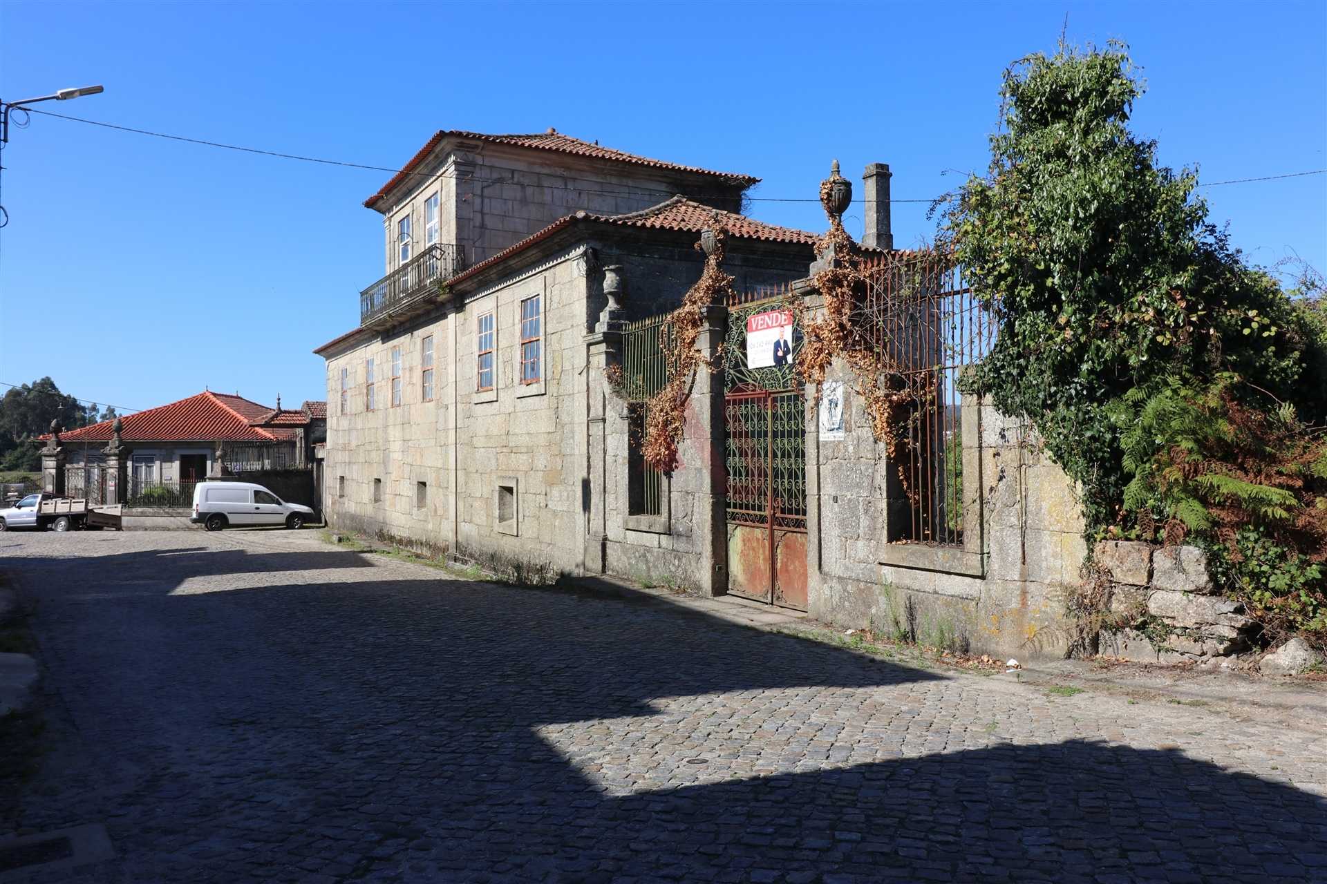 Hus i Pacos De FerreIra, Porto 10034680