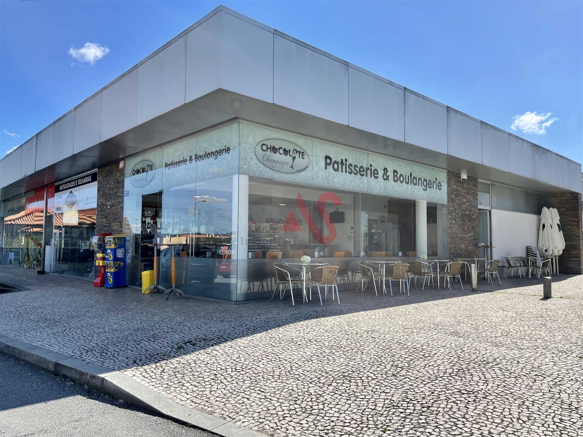 Retail in Capa Rosa, Braga 10034712