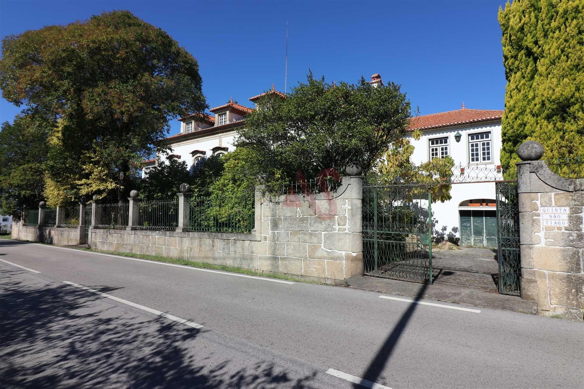 Hus i Oliveira do Hospital, Coimbra 10034726